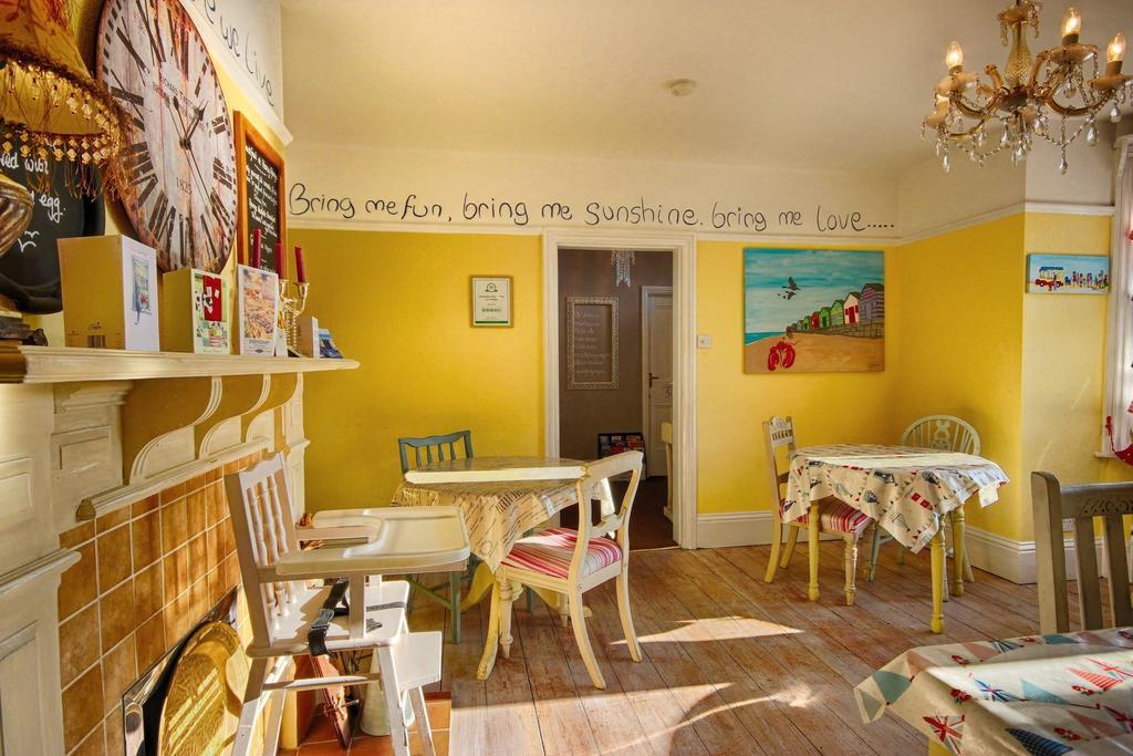 Bed and Breakfast Hooray Henrys Sheringham Exterior foto